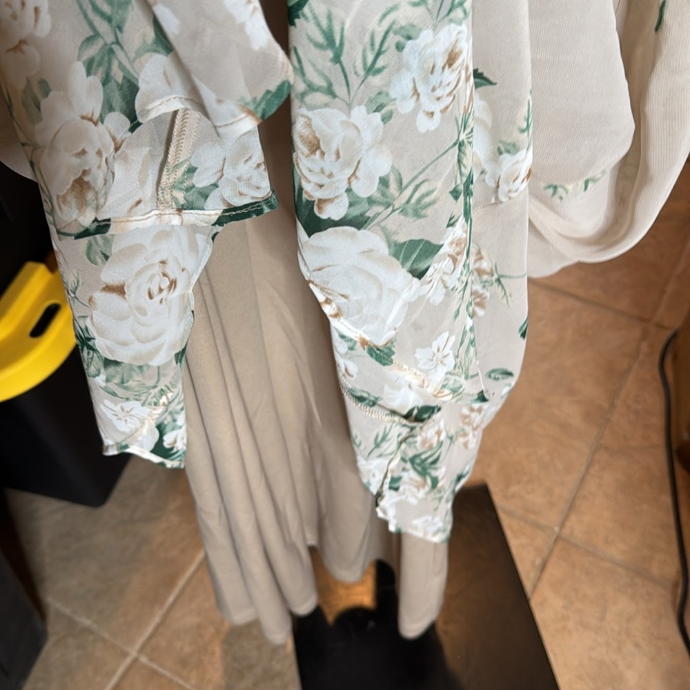 Show Me Your MuMu Kendall Maxi Dress Size XL Cream Green Floral Chiffon Low Back - Picture 12 of 12